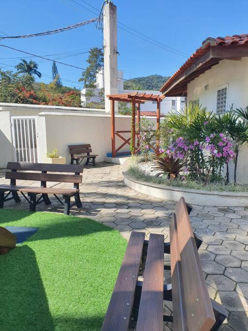 Apartamento Ap Enseada Aconchego