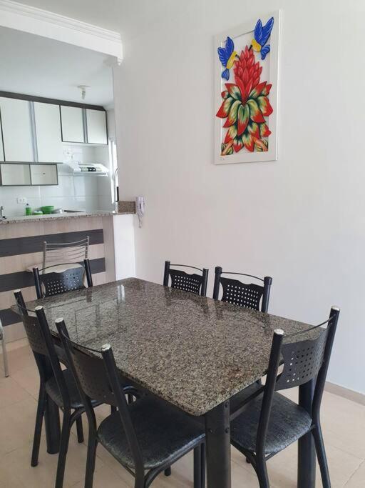 Apartamento Ap Enseada Aconchego