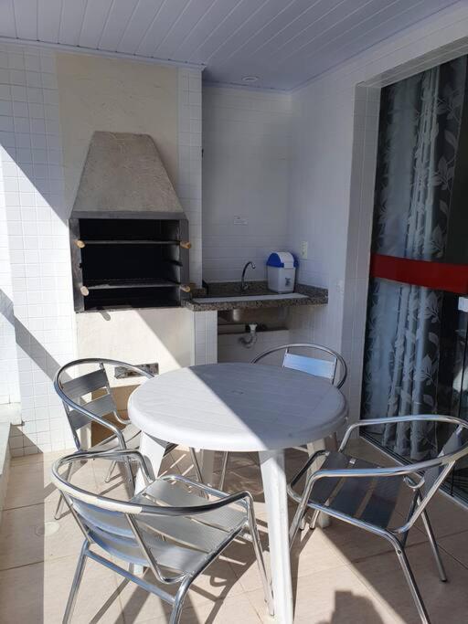 Apartamento Ap Enseada Aconchego